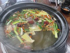 -陆记牛庄·碳锅龙虾烧烤(爱上花园店)