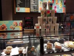 面包甜点陈列柜-星巴克(新达汇三林店)
