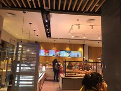 -巴黎贝甜(大宁国际商业广场店)