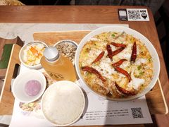 -渔语鱼新川菜Bistro(万象天地店)