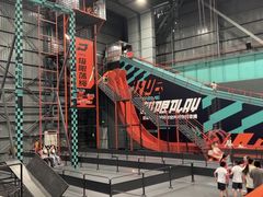 -极限PLAY运动娱乐新世界·团建派对潮玩休闲馆·室内蹦极高空游乐园
