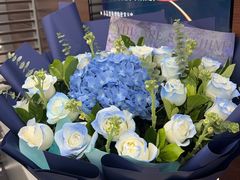 -天津波士信达奔驰4S店(卫津南路店)