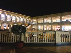-王府井奥莱临潼小镇(临潼店)