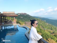 -三亚亚龙湾人间天堂鸟巢度假村