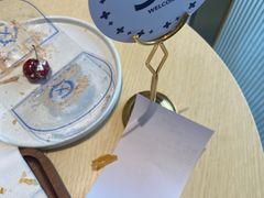 -LE SAPHIR 莎菲尔菓子(和兴店)