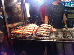 -六合夜市