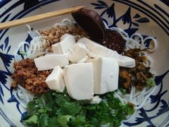 豆花米线-蜗牛小馆醉乡民谣云南菜(惠新西里店)