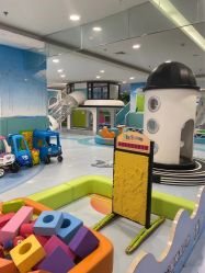 -孩子王童乐园(唐山万达广场店)