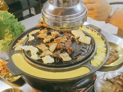 -胡悦里韩式烤肉(芝罘万达广场店)