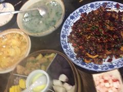 -黄桷树曹家私房菜(江与城店)