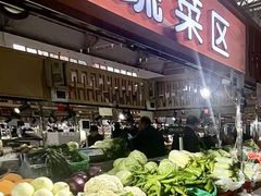 -滨海新区濒开里菜市场