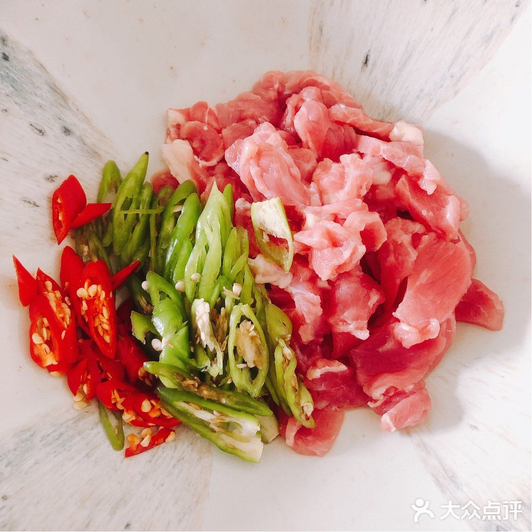 夏日必做下饭菜之脆嫩土豆丝炒肉片