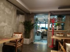 大堂-HIGH FIVE哈福手工汉堡(桂林路店)