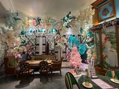 -秘密旅行Bonjour(黑金冠 江南西店)