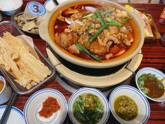 -沙胆彪炭炉牛杂煲(上海日月光广场店)