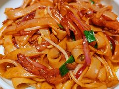 干炒牛河粉-大铁勺新津菜(东丽阳光新业广场店)