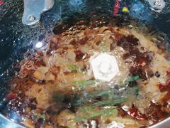 -哈尔滨烧烤·山河村铁锅炖(交大店)
