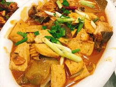 老板鱼炖豆腐-小船渔村•大连菜•大连焖鱼(明泽街店)
