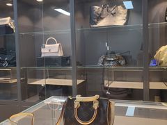 -用真奢侈品名表名包回收中心(朝阳万达店)