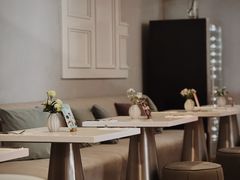 -潮一不贰·法式甜品·生日蛋糕·西式简餐(外滩店)