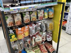 -全家便利店(杭州龙翔桥地铁站店)