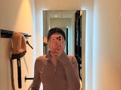 -lululemon(上海浦东IFC店)