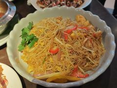 -大头虾越式风味餐厅(光明广场店)