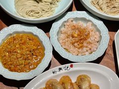 -裕兴记•蟹黄面馆(人民广场店)