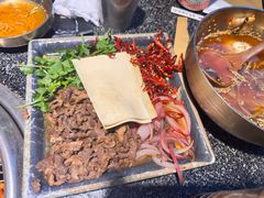 -红泥小火炉·东北泥炉烤肉(天一旗舰店)