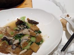 -梅利汴京烤鸭•开封豫菜地标店(东大街店)