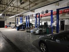 -畅通航行汽车钣金喷漆 无痕修复·局部喷漆