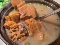 莲藕排骨汤-小凤庭·地道湖北菜武昌鱼·藕汤(38年黄鹤楼店)