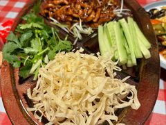 -老郑家东北春饼(龙悦居店)