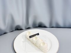 -Fridi Patisserie Cafe