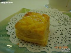 zoom－榴莲酥-海逸海鲜酒家(古北店)