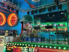 -Famous肥猫墨西哥音乐餐吧(五棵松华熙LIVE店)