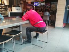 -麦当劳(红旗路店)