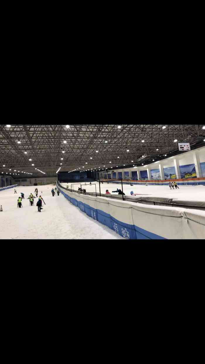 乔波冰雪世界-"离上海最近的滑雪室内滑雪场吧.本打算一家.
