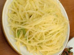炒土豆丝-老昌春饼(中央大街店)