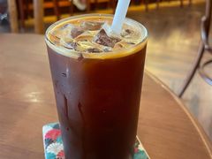 -Café Monson