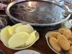 -储奇门鳝鱼火锅(总店)