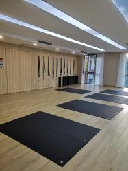 -酉嘉瑜伽YO+YOGA