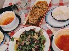 -洪霞餐馆·川菜·鲜货现炒(两江春城店)