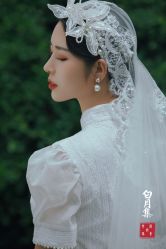 -乐派诗婚纱摄影