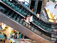 -鸿通城购物中心