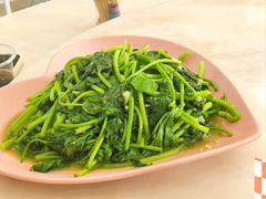 -覃记海鲜美食餐厅