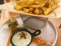-Mark&Mars Restaurant