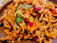 -鸿星花园酒家(银亿家园店)