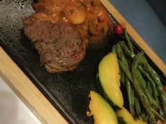 -豪客来牛排(中央花苑店)