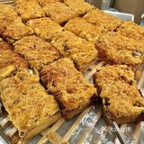 下次见面请我吃软fufu的肉松红豆面包吧